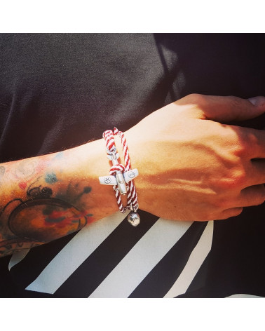 RED AND WHITE AIRPLANE - DOUBLE U FRENK